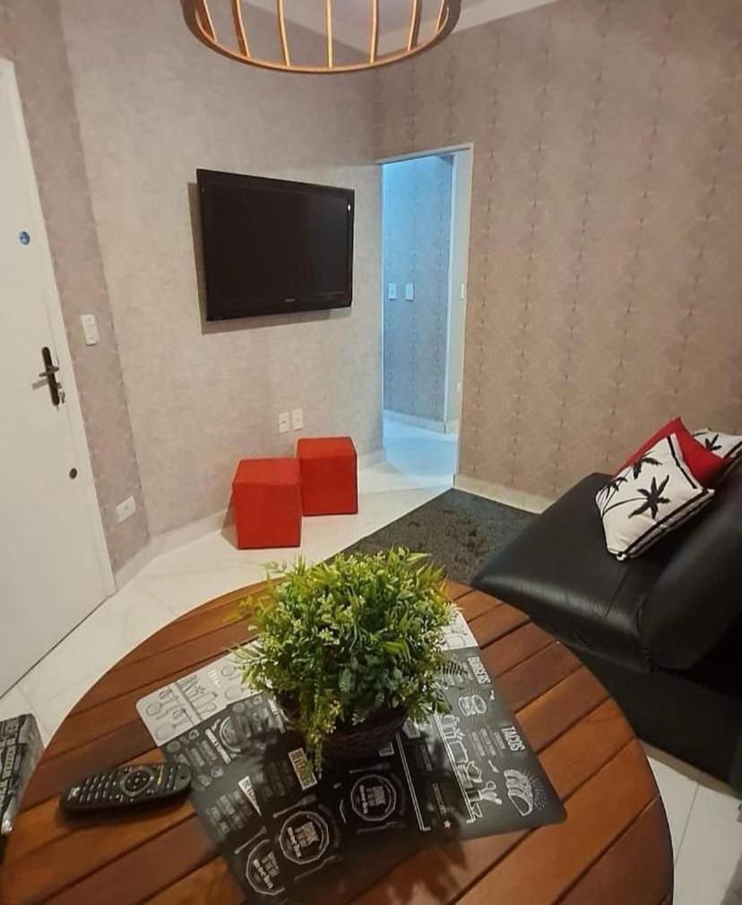 113 Canto Do Forte - 1Dorm - 200 M Da Praia E 20M Dos Bares E Restaurantes - Estacionamento Gratuito E Wi Fi , Tv A Cabo Прая-Гранді Екстер'єр фото